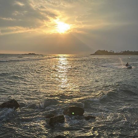 Galle Henna Beach House Unawatuna Dış mekan fotoğraf